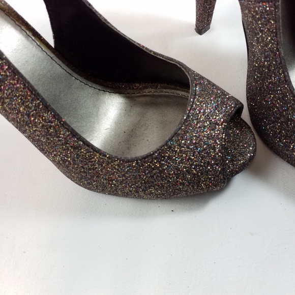 Fergalicious by Fergie black and silver glitter open toe heels 6 M - Picture 7 of 8